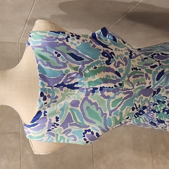 Lilly Pulitzer shift dress - Picture 3 of 4